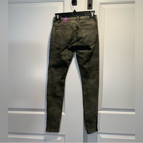 Urban Outfitters BDG Twig Mid-Rise Ankle Jeans NWT - Picture 4 of 7